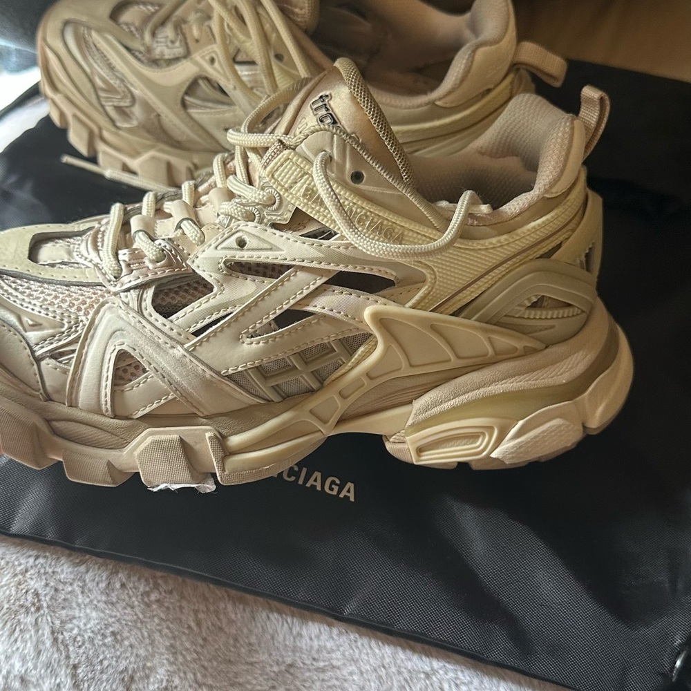 Balenziaga Track 2.0 Sneaker Women Nude color - Picture 4 of 9